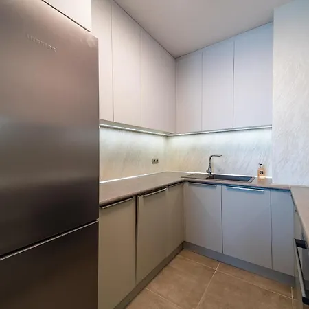 Sky Symphony 아파트