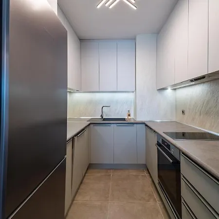 Апартамент Sky Symphony *