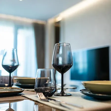 Sky Symphony 아파트