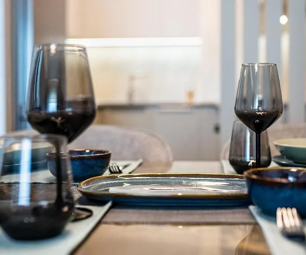 Apartment Sky Symphony *